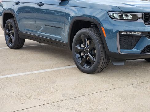 New 2026 Jeep Grand Cherokee L Limited image 11