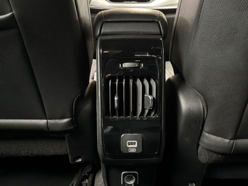 Used 2025 Jeep Compass Limited AWD/4WD image 13