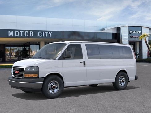 New 2026 GMC Savana 3500 LT RWD image 6