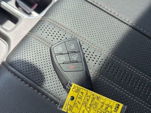 Used 2025 Chevrolet Silverado 1500 High Country w/ Midnight Edition image 33