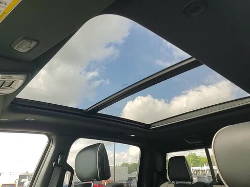 New 2025 RAM 1500 Limited image 22