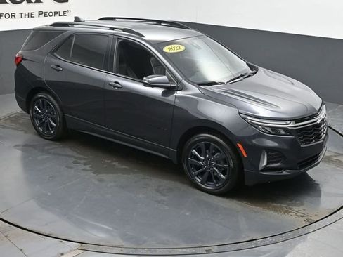 Used 2022 Chevrolet Equinox RS w/ RS Leather Package image 47