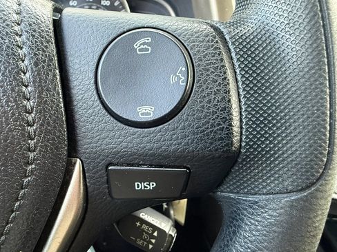 Used 2015 Toyota RAV4 LE AWD/4WD image 34