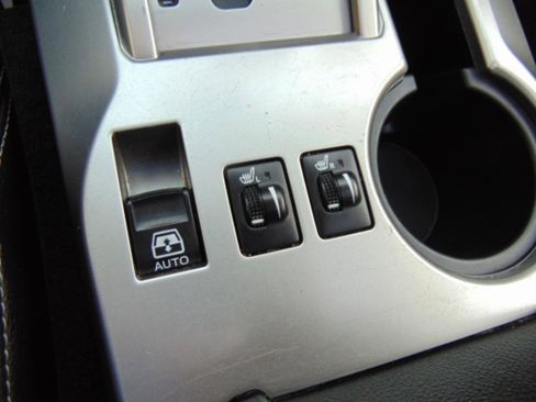 Used 2015 Toyota 4Runner SR5 Premium image 10