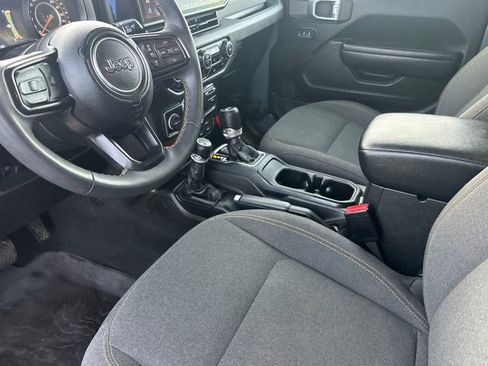 Used 2024 Jeep Wrangler Willys image 11