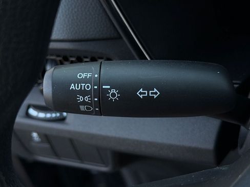 Used 2025 Honda CR-V LX image 22