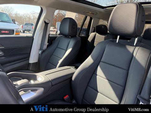 Certified 2026 Mercedes-Benz GLS 450 4MATIC image 18
