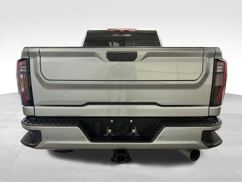 Used 2024 GMC Sierra 2500 AT4 w/ AT4 Premium Plus Package image 6