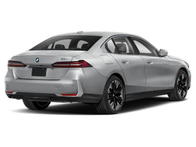 Used 2024 BMW 530i w/ M Sport Package RWD image 5