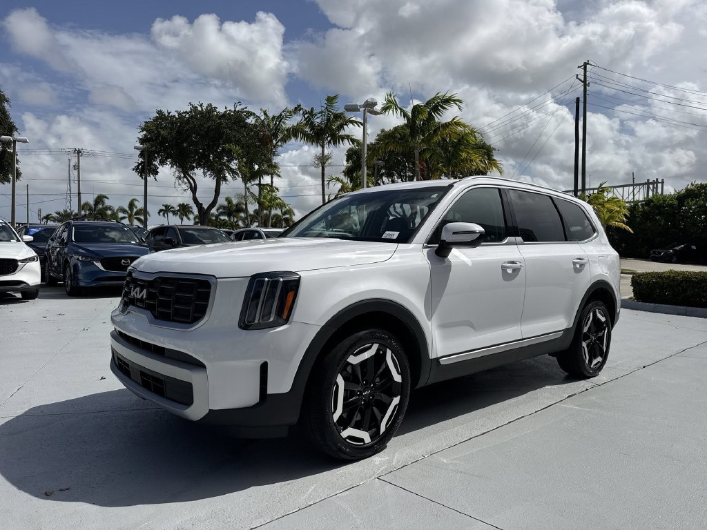 Used 2024 Kia Telluride S FWD image 28