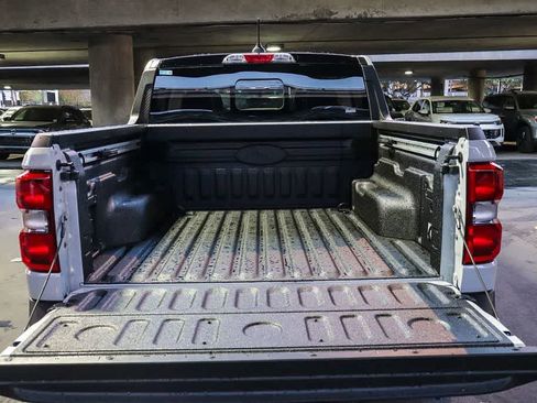 New 2025 Ford Maverick Lariat w/ Black Appearance Package image 26