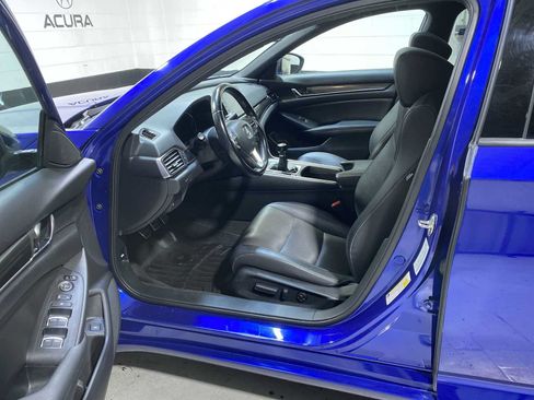 Used 2020 Honda Accord Sport image 2
