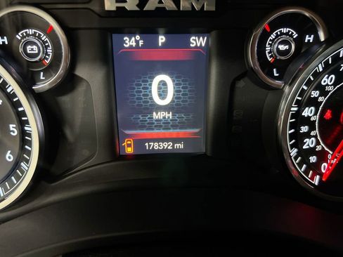 Used 2021 RAM 1500 Big Horn image 12