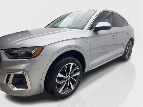 Used 2022 Audi Q5 2.0T Premium w/ Convenience Package image 11