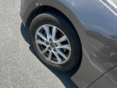 Used 2016 MAZDA MAZDA3 i Grand Touring FWD image 4