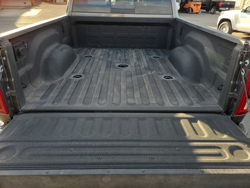 Used 2025 RAM 3500 Laramie image 27