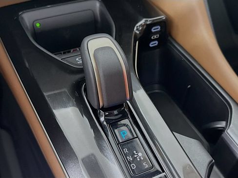 Certified 2025 Toyota Crown Signia w/ Advanced Technology Package AWD/4WD image 16