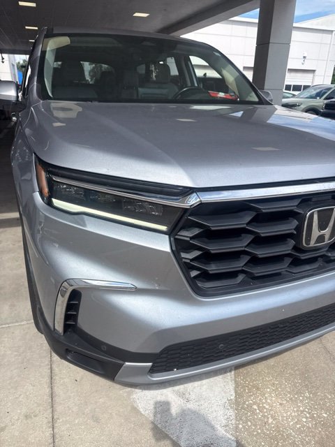 Used 2024 Honda Pilot EX-L image 2