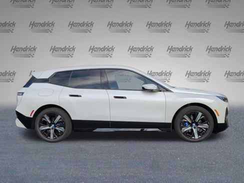 Used 2024 BMW iX xDrive50 w/ Premium Package AWD/4WD image 6