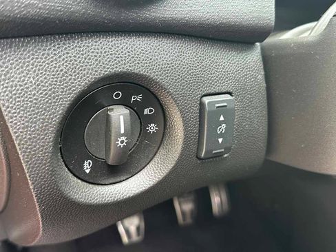 Used 2019 Ford Fiesta ST-Line FWD image 25