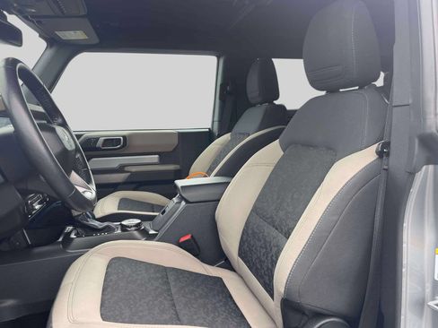 Used 2023 Ford Bronco Wildtrak AWD/4WD image 17