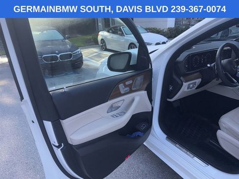 Used 2024 Mercedes-Benz GLE 350 4MATIC image 9