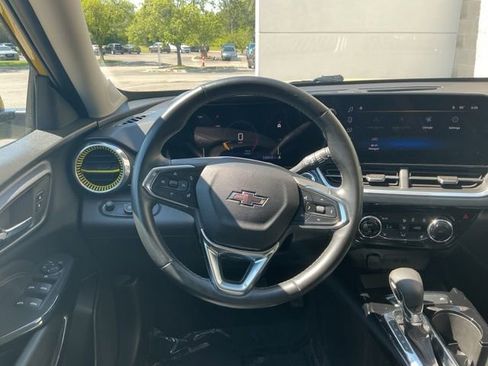 Used 2024 Chevrolet Trax ACTIV w/ Driver Confidence Package FWD image 17