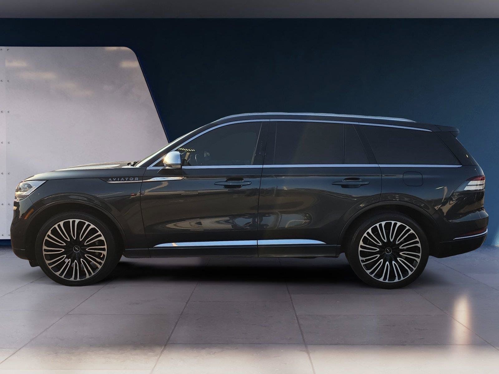 Used 2020 Lincoln Aviator Black Label w/ Dynamic Handling Package AWD/4WD image 2