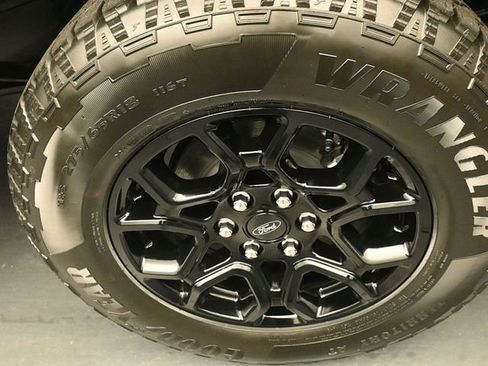 New 2026 Ford F150 XLT w/ FX4 Off-Road Package image 9