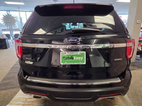 Used 2018 Ford Explorer XLT w/ Equipment Group 201A image 13