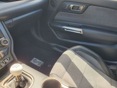 Used 2019 Ford Mustang Shelby GT350 w/ Technology Package image 20