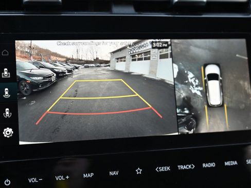 Used 2024 Hyundai Tucson Limited image 32