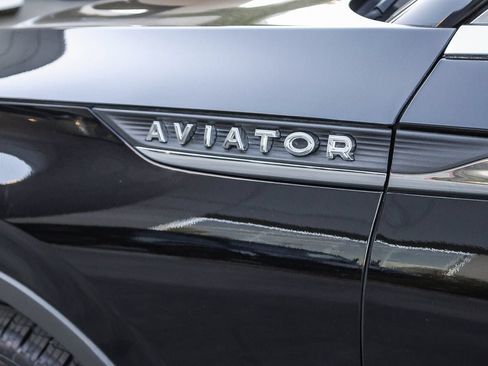 Used 2022 Lincoln Aviator Reserve w/ Elements Package Plus RWD image 10