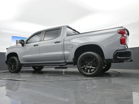 Used 2024 Chevrolet Silverado 1500 LT Trail Boss w/ Convenience Package II AWD/4WD image 19