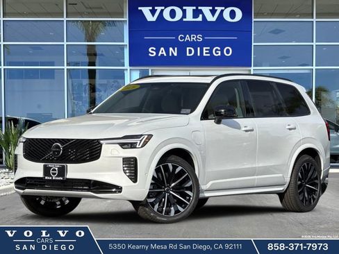 New 2026 Volvo XC90 T8 Ultra image 1