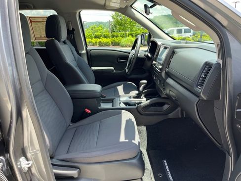 Used 2024 Nissan Frontier S AWD/4WD image 26