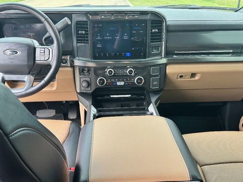 Used 2024 Ford F250 Lariat w/ Chrome Package image 23