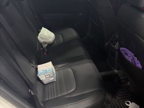 Used 2025 Kia Sportage SX Prestige image 8