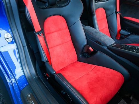 Used 2018 Porsche 911 GT2 RS image 23