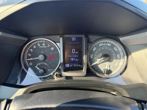 Used 2020 Toyota Tacoma TRD Off-Road w/ TRD Premium Off Road Package image 11