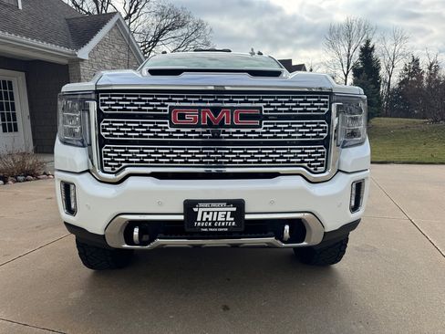 Used 2022 GMC Sierra 3500 Denali w/ Denali Ultimate Package image 10