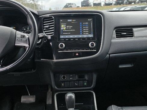 Used 2020 Mitsubishi Outlander SEL image 16