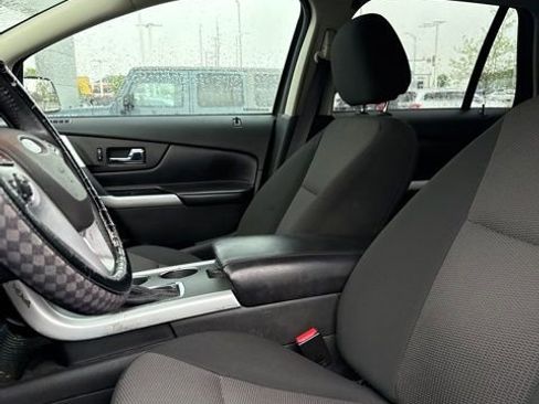 Used 2013 Ford Edge SEL FWD image 6