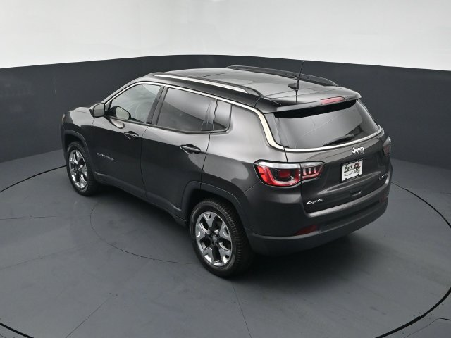 Used 2019 Jeep Compass Limited w/ Advanced Safety Group AWD/4WD image 16