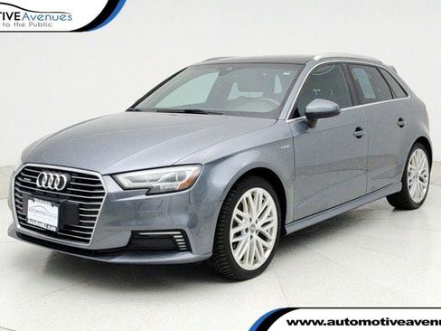 Used 2018 Audi A3 e-tron Prestige w/ Prestige Package image 1