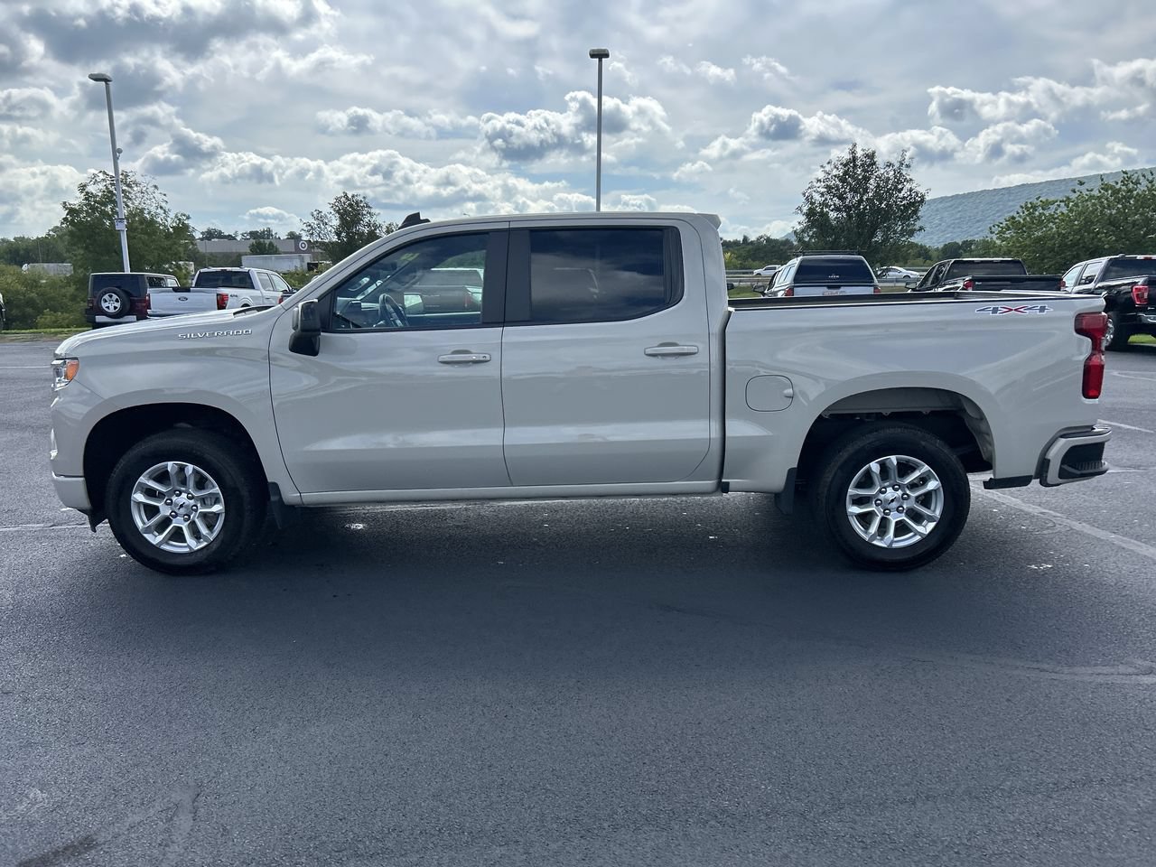 Used 2026 Chevrolet Silverado 1500 RST AWD/4WD image 4