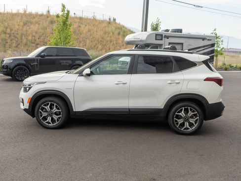 Used 2021 Kia Seltos EX AWD/4WD image 4
