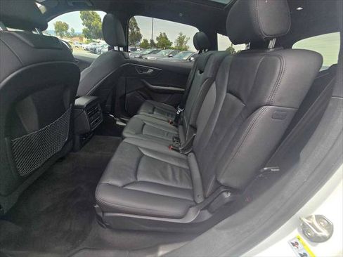 Used 2023 Audi Q7 2.0T Premium w/ Towing Package AWD/4WD image 19