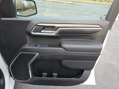 Used 2023 Chevrolet Silverado 1500 LT image 15