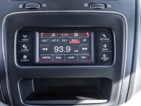Used 2020 Dodge Journey SE FWD image 15